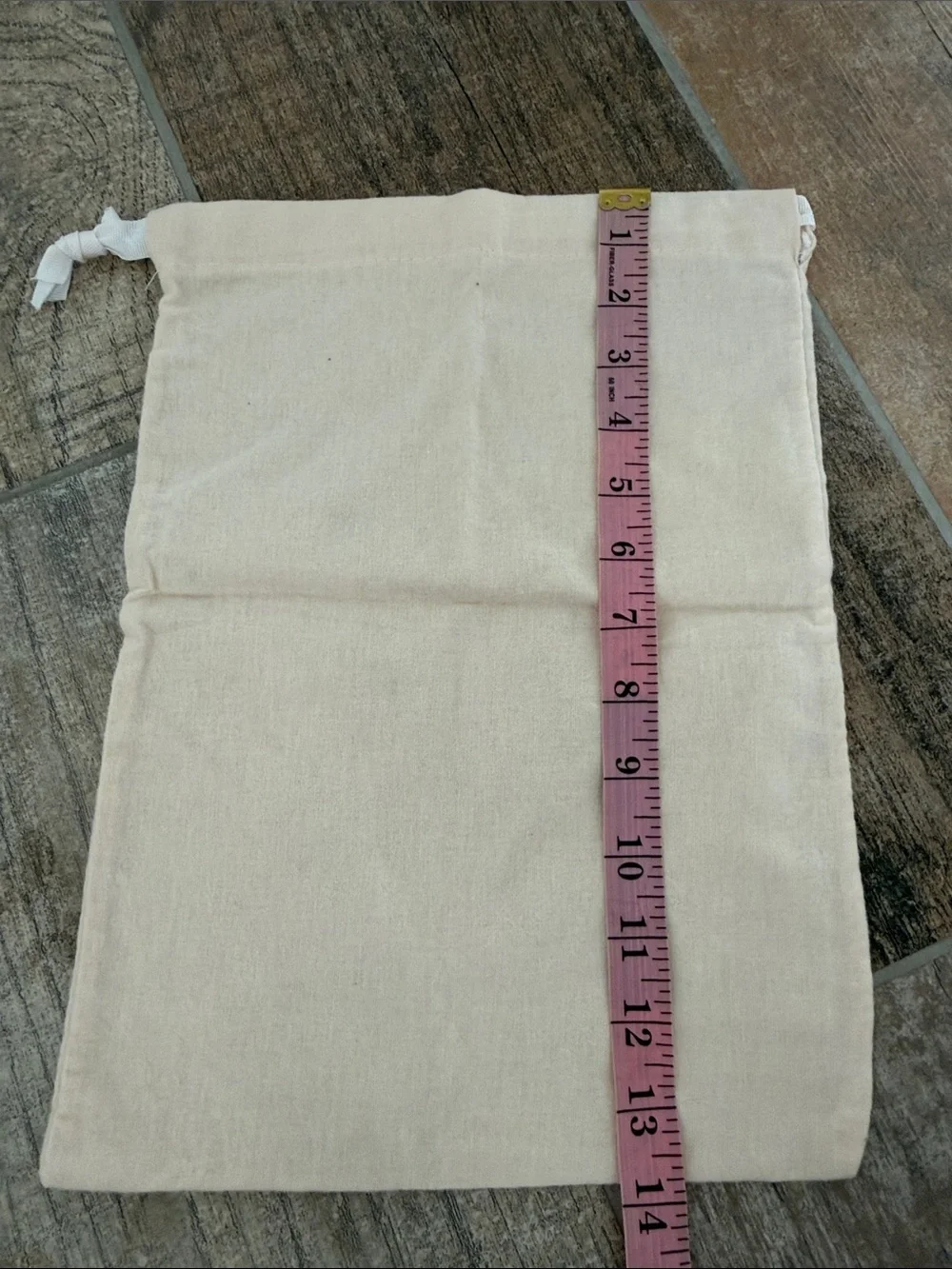 Jimmy Choo Cream Drawstring Logo Dust Bag - Picture 4 of 4